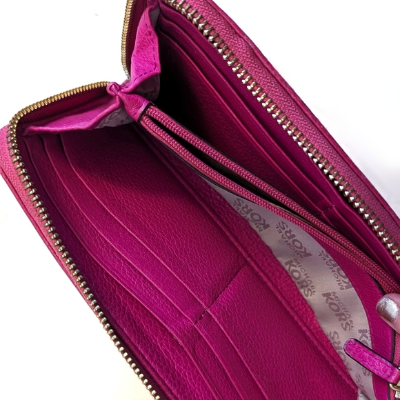 Michael Kors Pink Pebble Leather Wallet - Picture 5 of 16